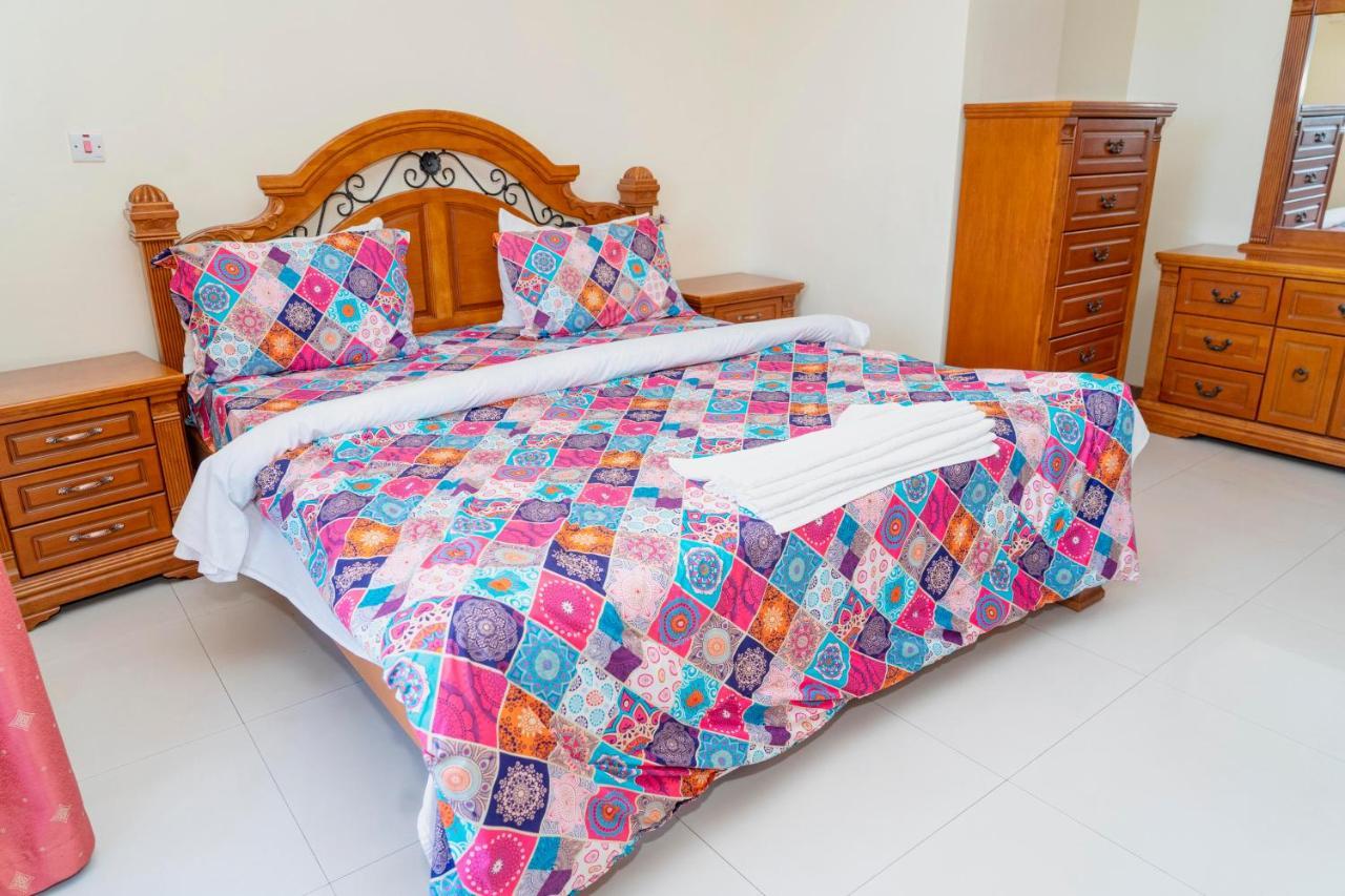 Luxury Apartment With Ocean View In Oyster Bay Dár Al-Szalám Kültér fotó
